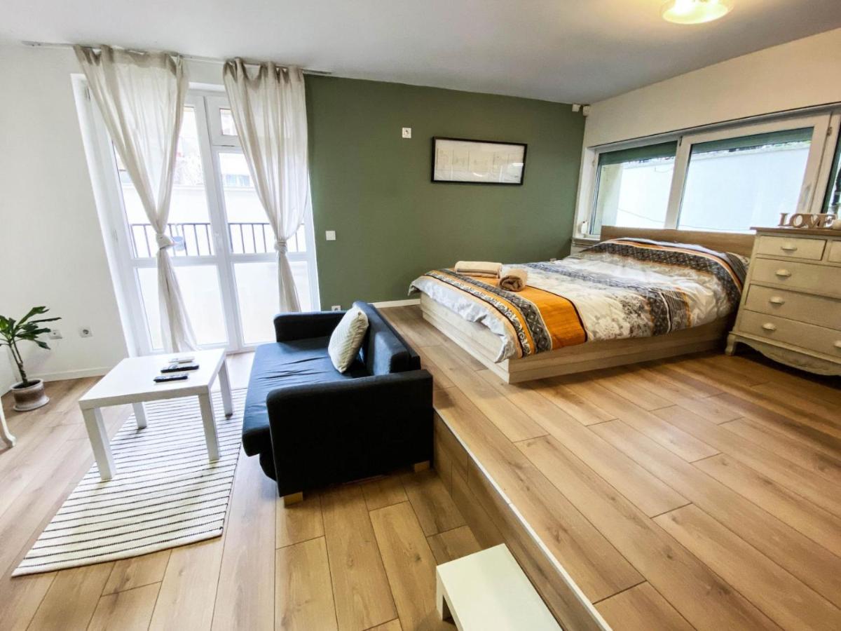 Stylish Apartment, Very Good Located! Sofia Exterior photo